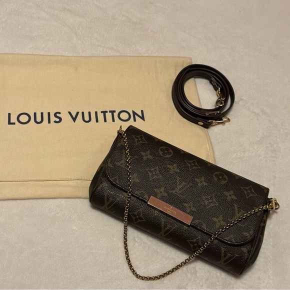 Louis Vuitton Favorite PM Monogram Purse - Picture 3 of 14
